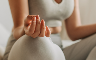 Post de Instagram Pilates Moderno Rosa y Blanco